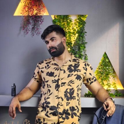 Alternative view of Aristo Cuban Half Sleeve Printed Shirts (Beige Floral)